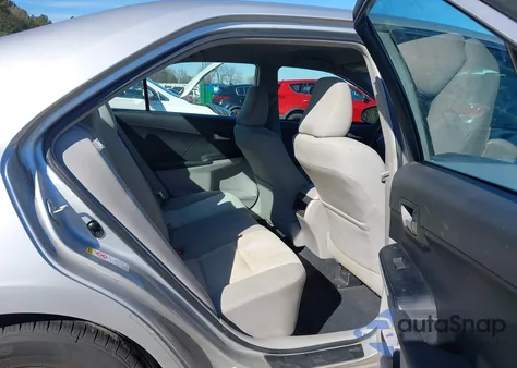 2012 Toyota Camry Le z USA, uszkodzony, nr VIN 4T1BF1FK6CU051338